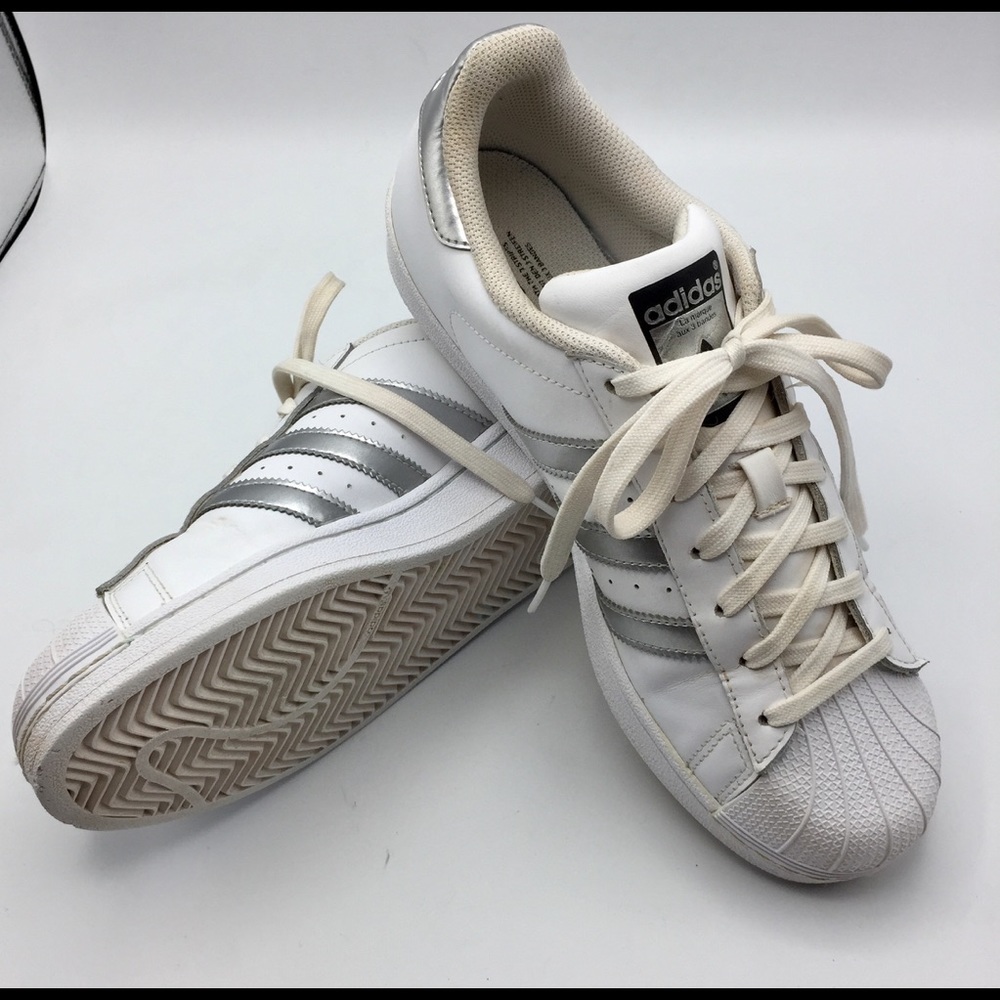 ADIDAS Low SUPER STAR Shell Toe WHITE SNEAKERS - Picture 4 of 6
